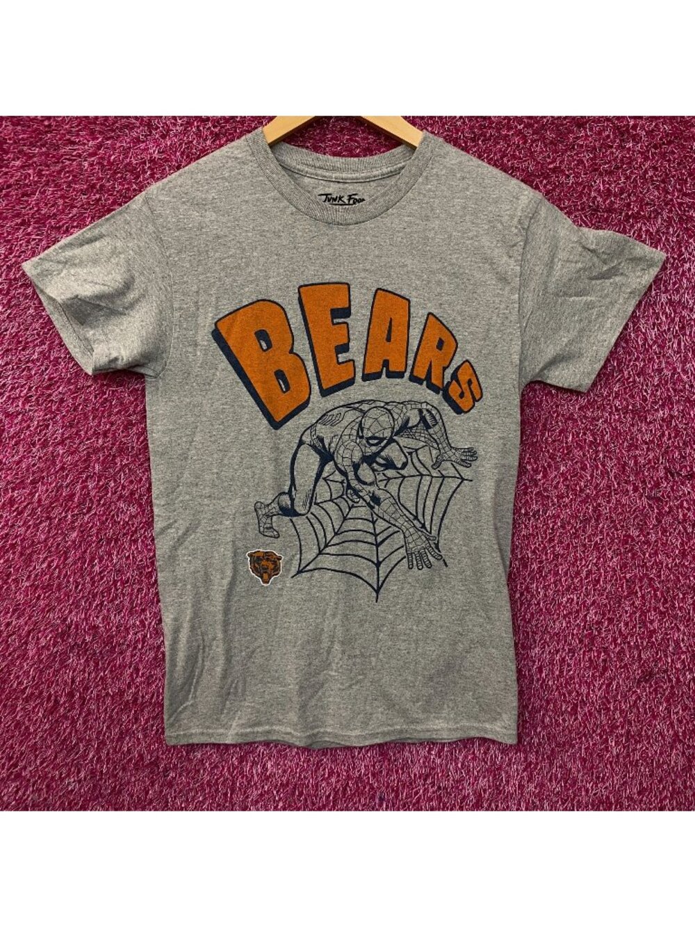 Junk Food Clothing x Marvel x Chicago Bears Spider-Man Graphic T-Shirt XS